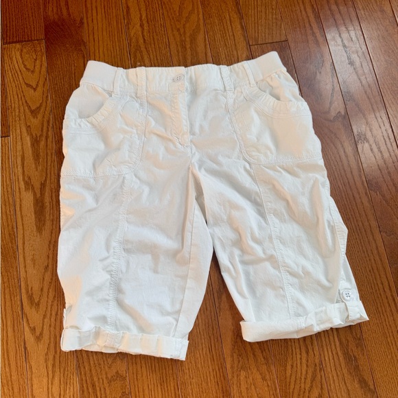 Chico's Pants - CHICO’S White Shorts (Size 1)